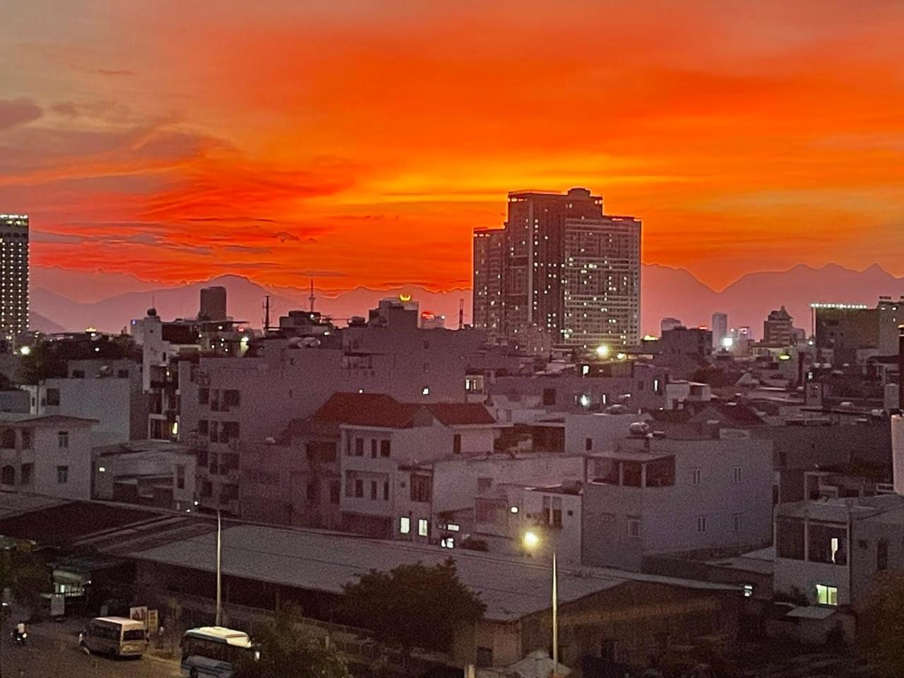 Mira De Sol Homestay Дананг Экстерьер фото